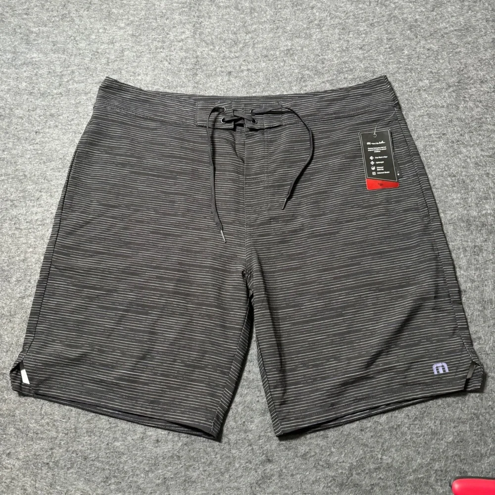 NEW TravisMathew Loveless Board Shorts 38 Black Prestige Pure Performance